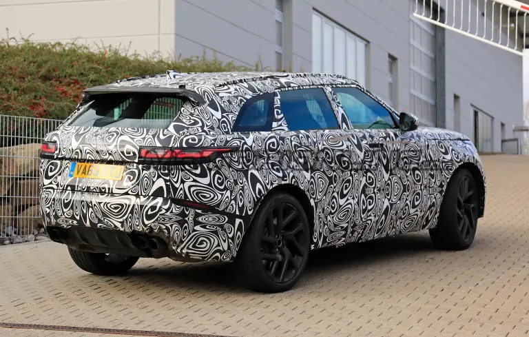 Range Rover Velar SVR - Foto spia 26-10-2018 - 8