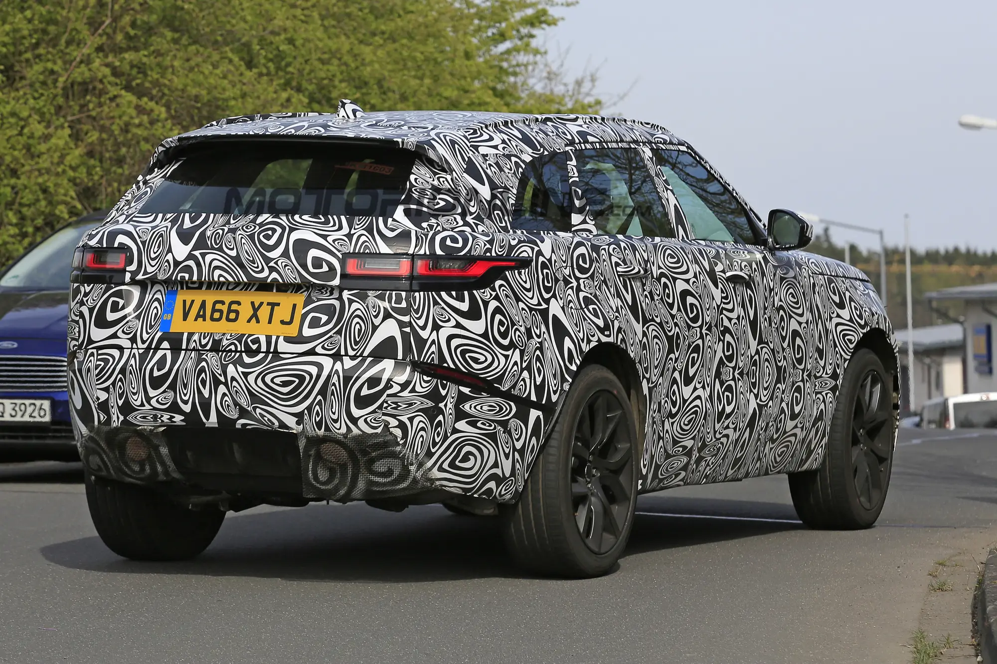 Range Rover Velar SVR - Foto spia 27-04-2017 - 17