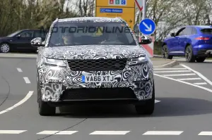 Range Rover Velar SVR - Foto spia 27-04-2017