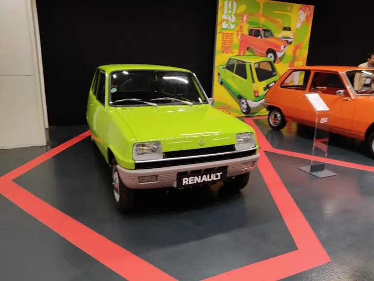 Renault 5 - 50 anni - Flins - 6