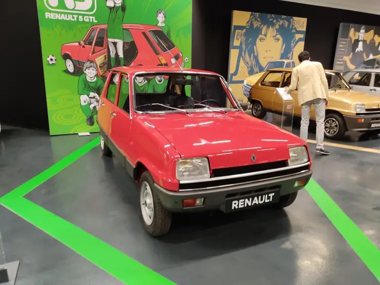 Renault 5 - 50 anni - Flins - 17