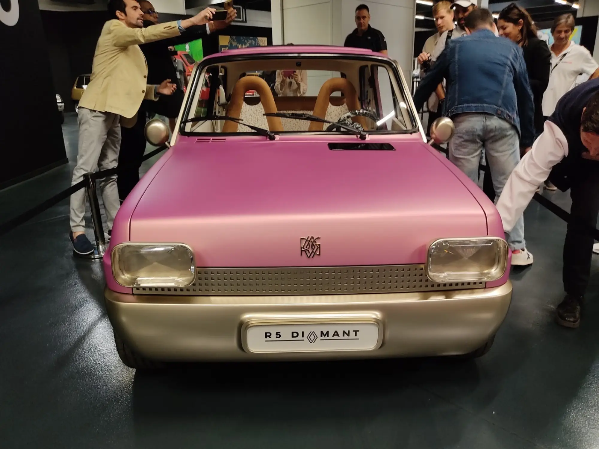 Renault 5 - 50 anni - Flins - 38