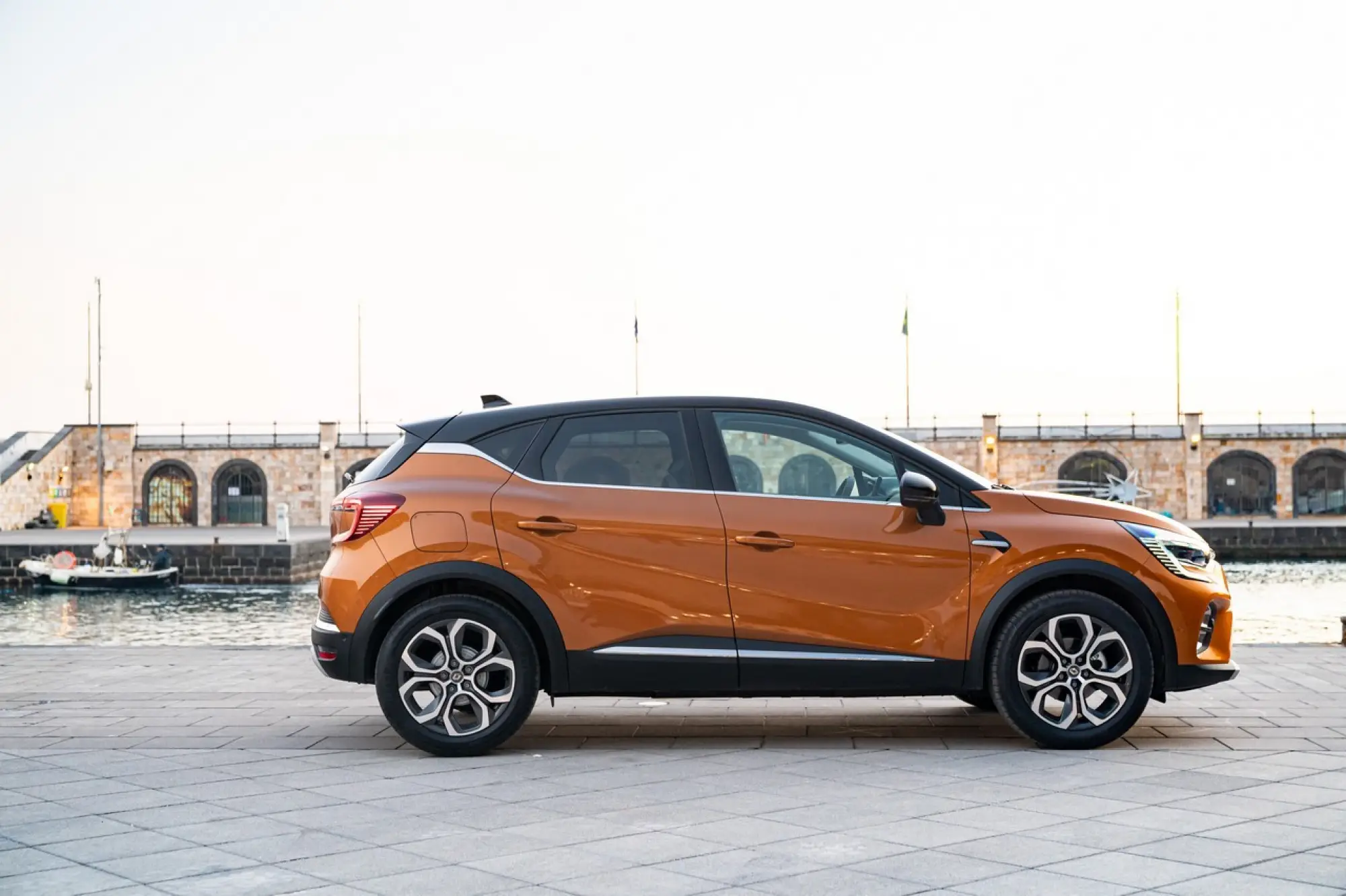 Renault Captur 2020 com'è e come va - 24