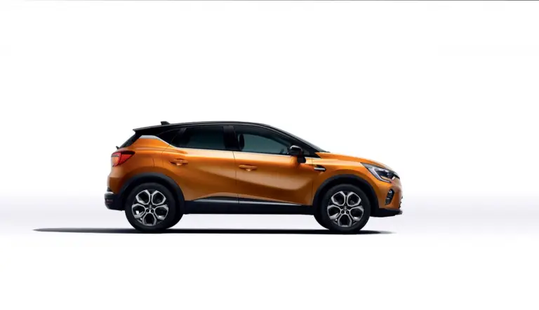 Renault Captur 2020 - nuove foto  - 29