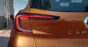 Renault Captur 2020 - nuove foto  - 38