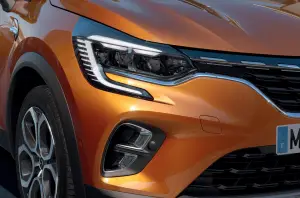 Renault Captur 2020 - nuove foto  - 39
