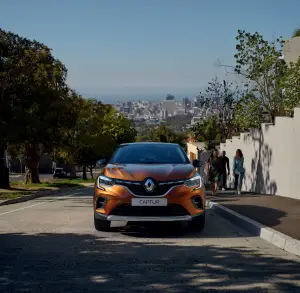 Renault Captur 2020 - nuove foto  - 41