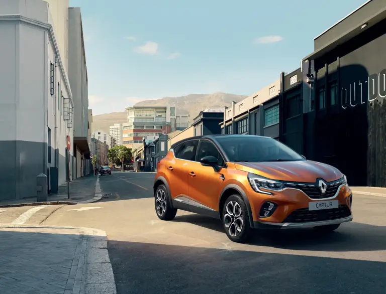 Renault Captur 2020 - nuove foto  - 43