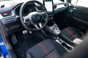 Renault Captur E-Tech 145 - Prova su Strada 