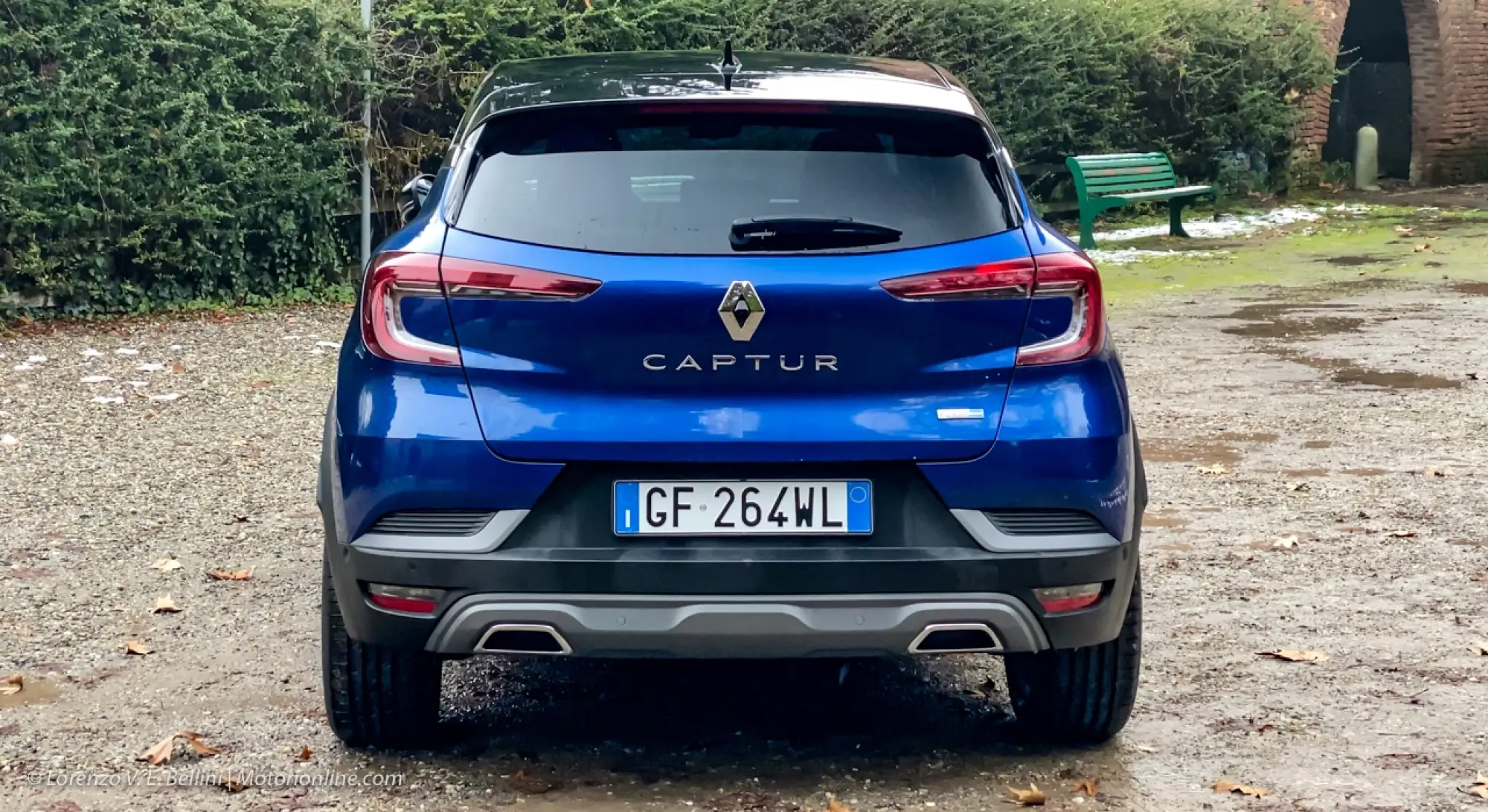 Renault Captur E-Tech 2022 - Prova su strada - 2