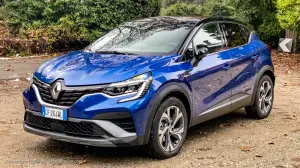 Renault Captur E-Tech 2022 - Prova su strada