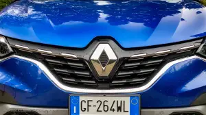 Renault Captur E-Tech 2022 - Prova su strada - 7