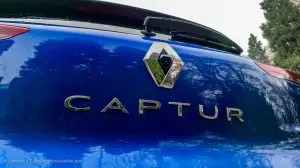 Renault Captur E-Tech 2022 - Prova su strada - 17