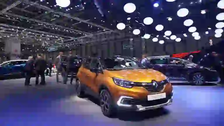 Renault Captur Facelift Foto Live - Salone di Ginevra 2017 - 2