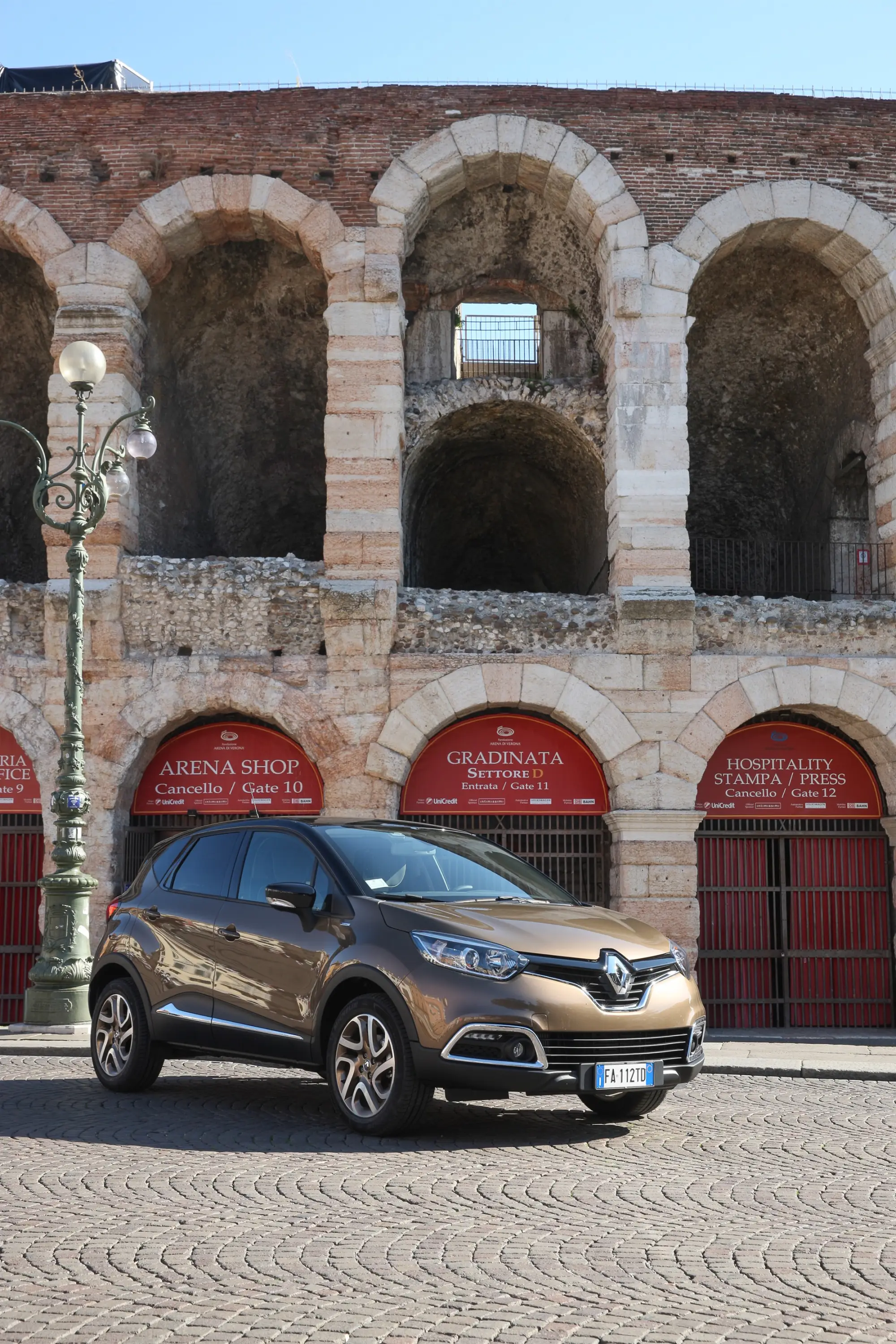 Renault Captur Iconic e Excite - 2