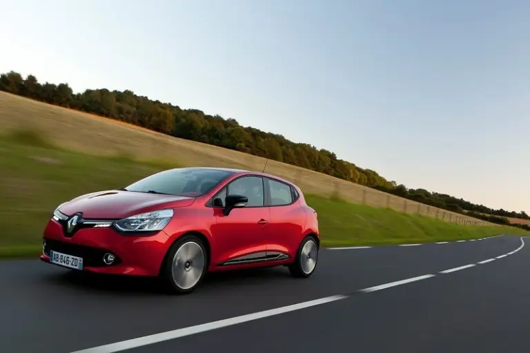 Renault Clio 2013 - Nuove foto ufficiali - 7