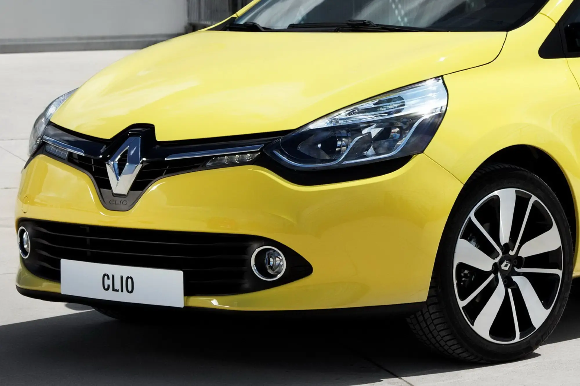 Renault Clio 2013 nuove immagini - 32