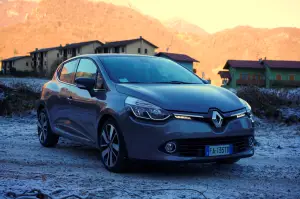 Renault Clio Duel prova su strada 2016