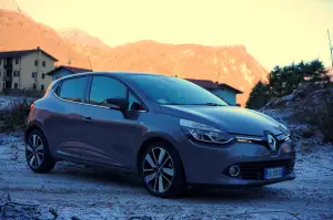 Renault Clio Duel prova su strada 2016