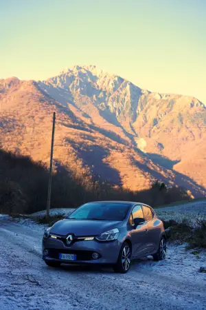 Renault Clio Duel prova su strada 2016