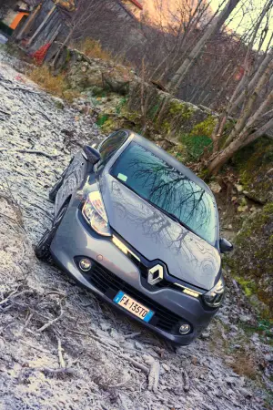 Renault Clio Duel prova su strada 2016