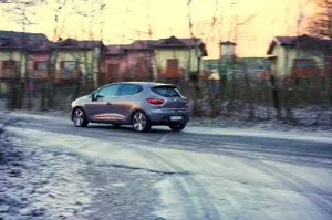 Renault Clio Duel prova su strada 2016