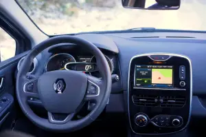 Renault Clio Duel prova su strada 2016