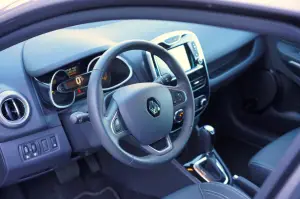 Renault Clio Duel prova su strada 2016