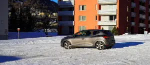 Renault Clio Duel prova su strada 2016