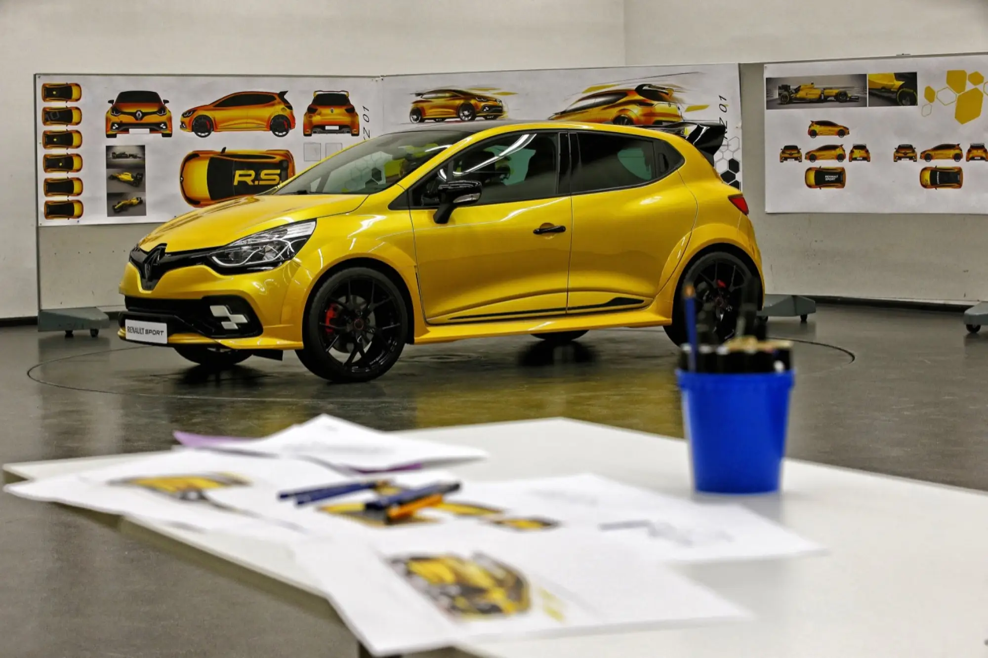 Renault Clio R.S. 16 - concept car - 4