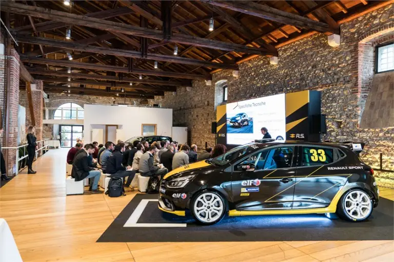 Renault Clio RS 18 - Presentazione - 32