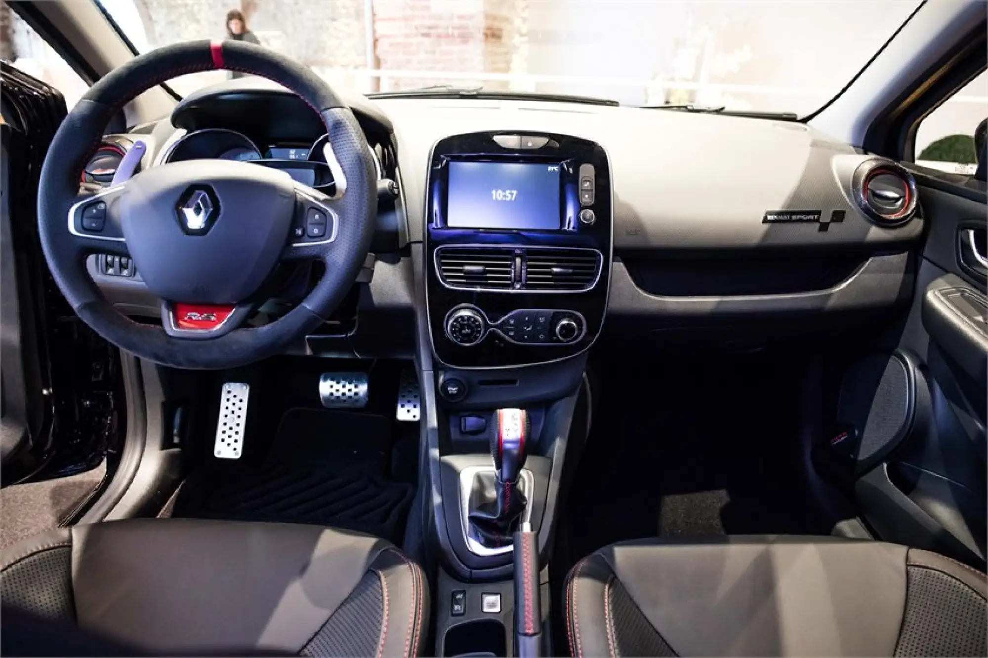 Renault Clio RS 18 - Presentazione - 57