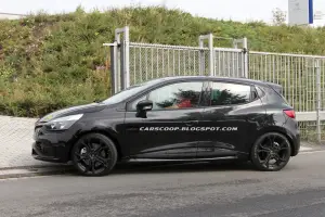 Renault Clio RS foto spia