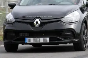 Renault Clio RS foto spia