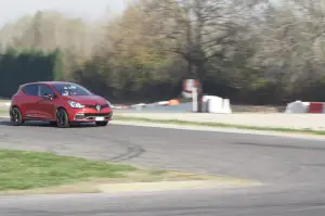 Renault Clio Rs:prova su strada - 6