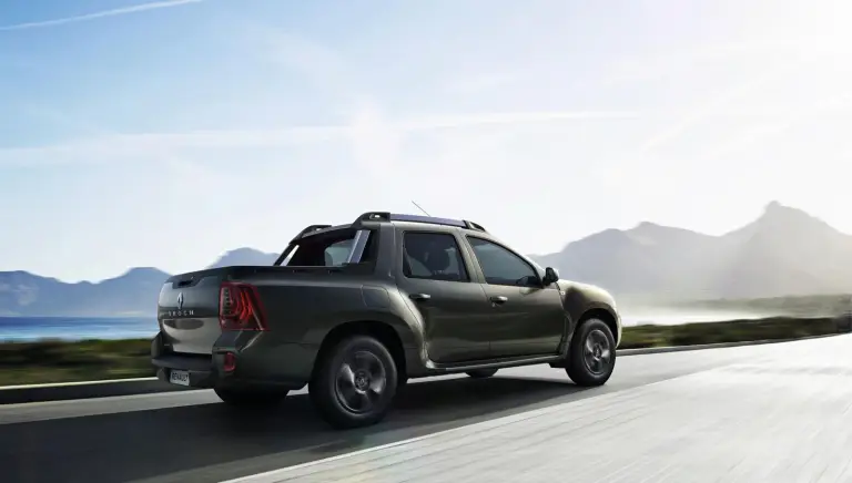 Renault Duster Oroch e Sandero R.S. 2.0 - 8