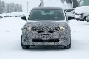 Renault Espace 2019 foto spia 12 dicembre 2018 - 1