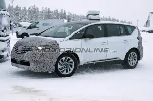 Renault Espace 2019 foto spia 12 dicembre 2018