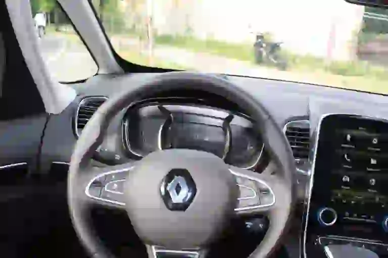 Renault Espace - Prova su strada - 2015 - 39
