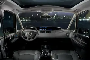 Renault Espace restyling 2012 nuove immagini