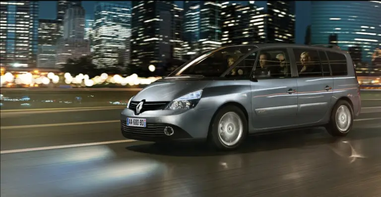 Renault Espace restyling 2013 - 15