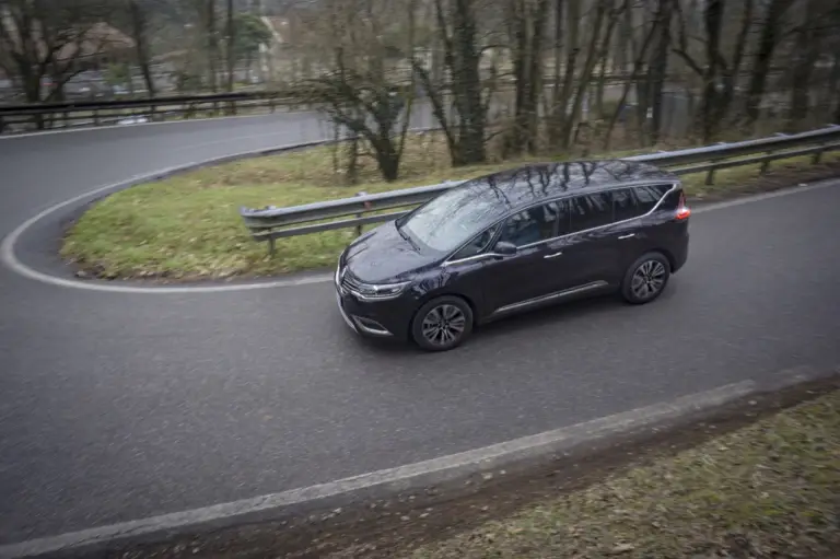 RENAULT ESPACE_2019_PROVA SU STRADA - 47