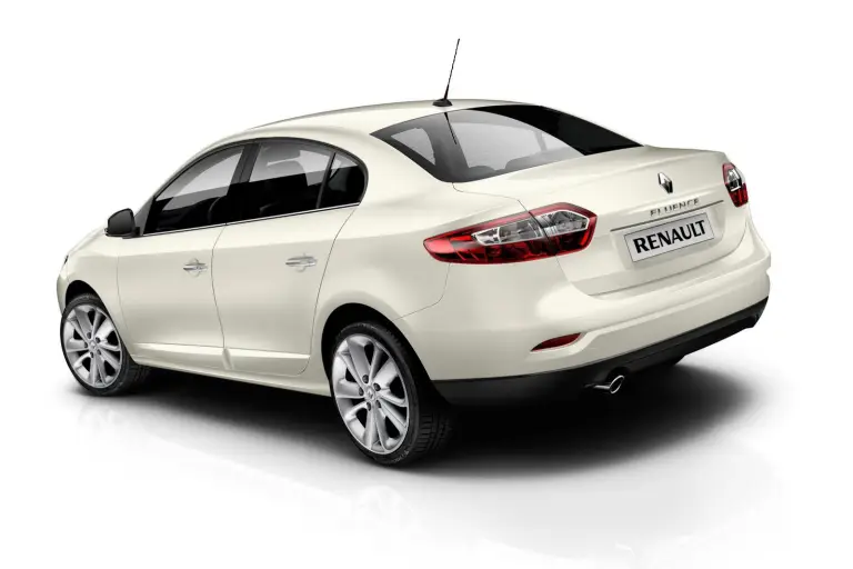 Renault Fluence 2013 berlina - 11