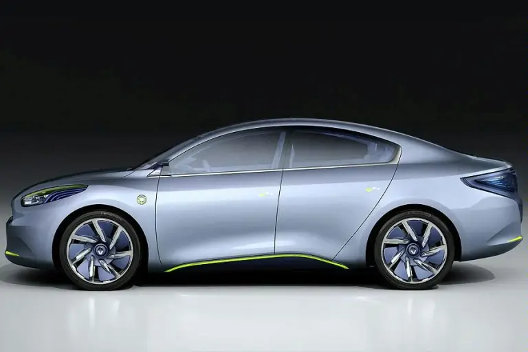 Renault Fluence Zero Emission Concept - 4