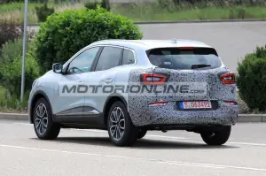 Renault Kadjar facelift - Foto spia 15-6-2018 - 10