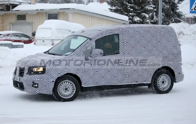 Renault Kangoo 2021 - Foto spia 28-01-2020 - 3