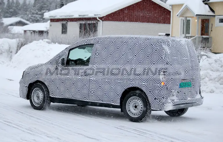 Renault Kangoo 2021 - Foto spia 28-01-2020 - 5