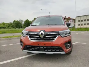 Renault Kangoo e Express Van - Prova su strada Milano