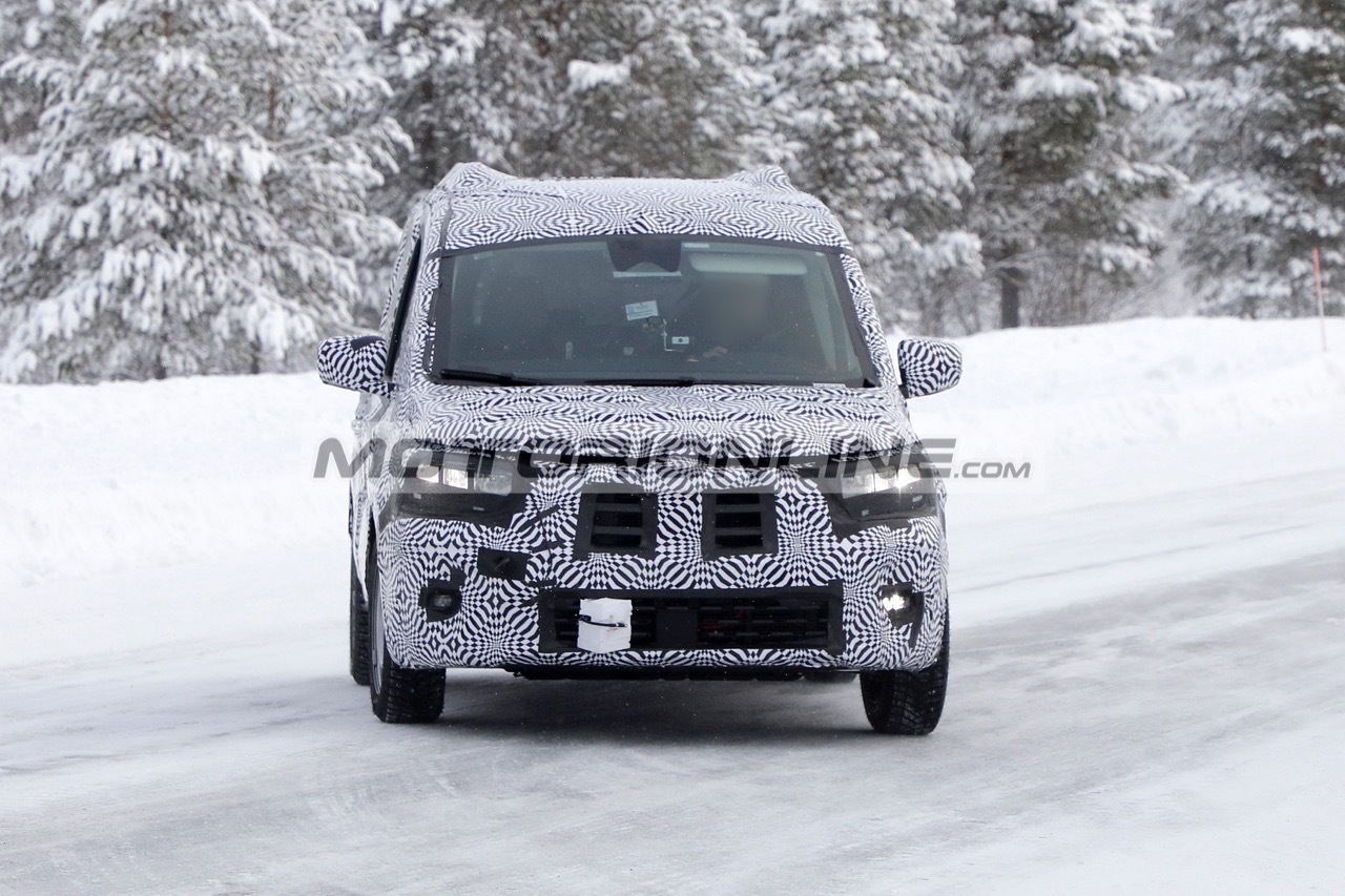 Renault Kangoo - Foto spia 20-2-2020