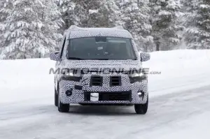 Renault Kangoo - Foto spia 20-2-2020